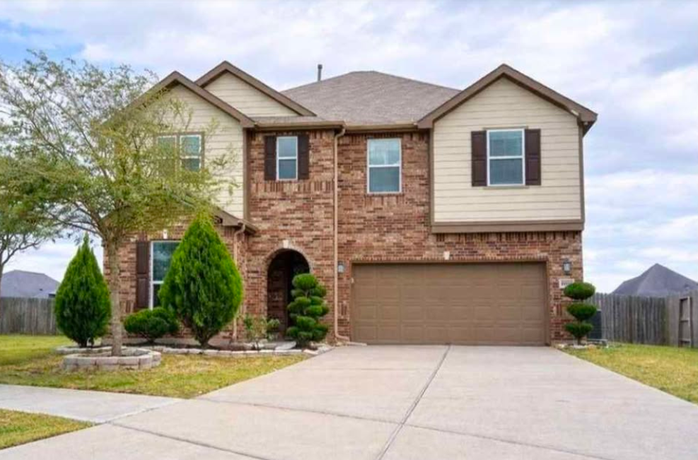 3 Beds 2.5 Baths House for rent in houston