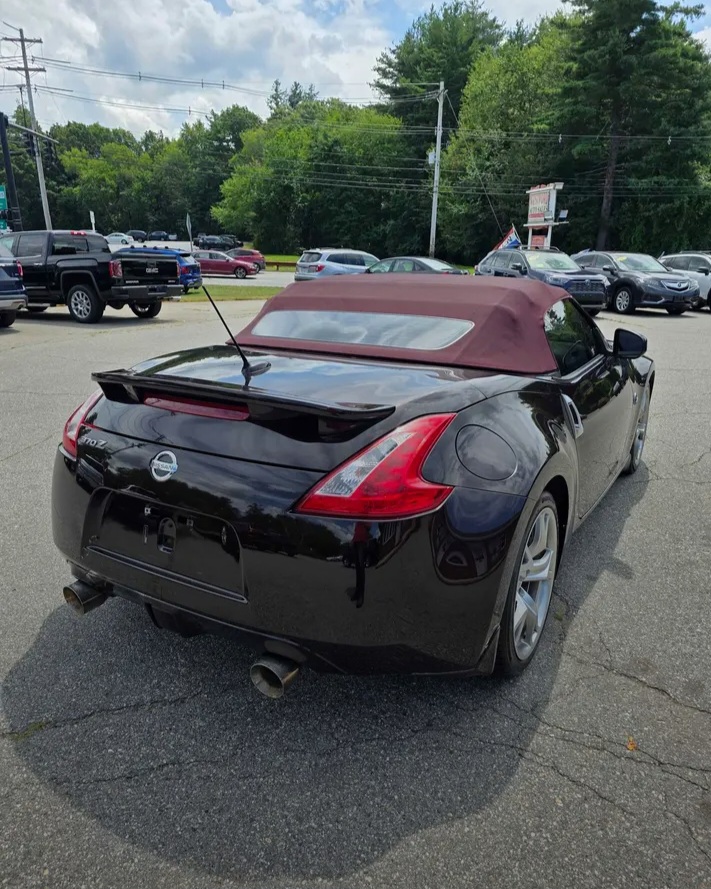 2010 Nissan 370Z Roadster - Cars in Westford - 图像 5 of 10