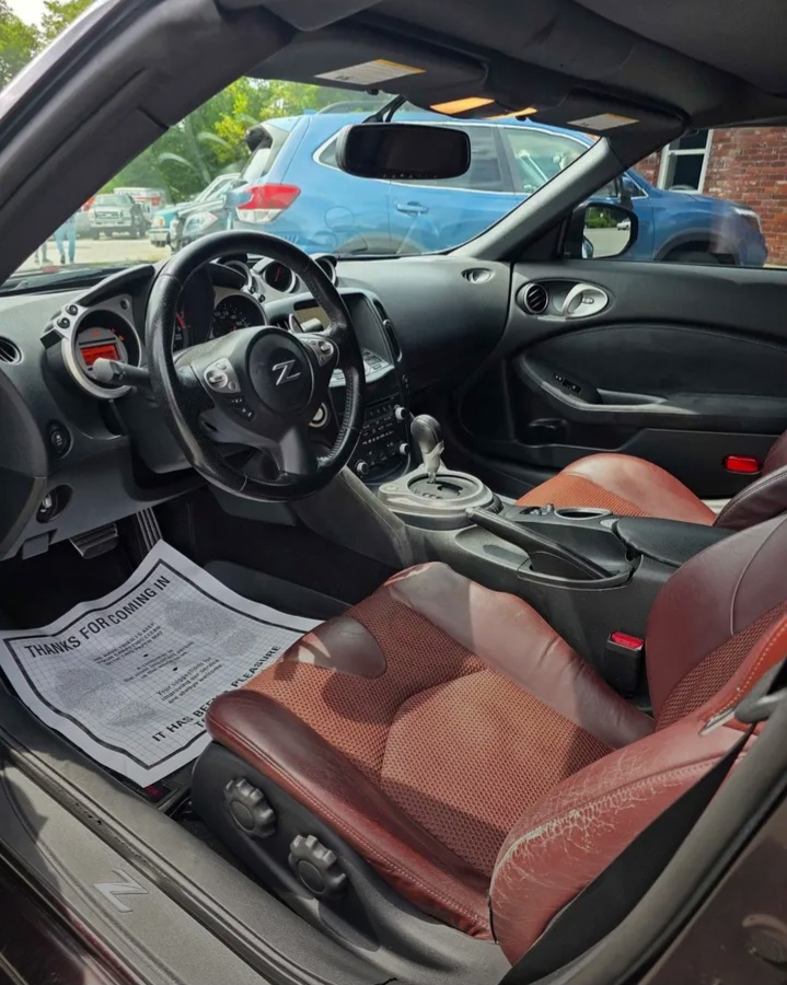 2010 Nissan 370Z Roadster - Cars in Westford - 图像 9 of 10