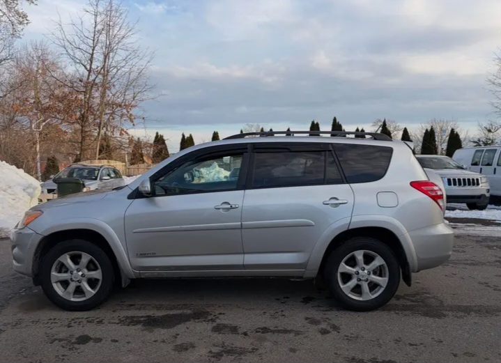 2010 Toyota RAV4 4WD Limited V6 — Cars