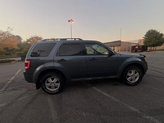 🚙 2011 FORD ESCAPE XLT – AUTOMATIC in Lowell,MA - Cars in Lowell - Image 2 of 10