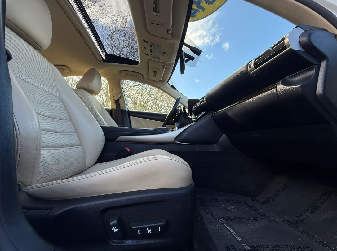 2014 Lexus IS 250 Sedan 4D - Cars in Stoughton - รูปภาพ 9 of 9