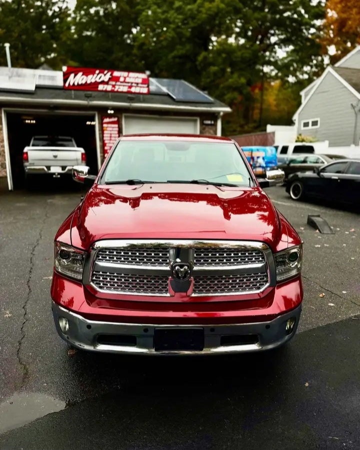 2014 RAM 1500 LARAMIE - LUXURY TRUCK AT AN UNBEATABLE PRICE! — Cars