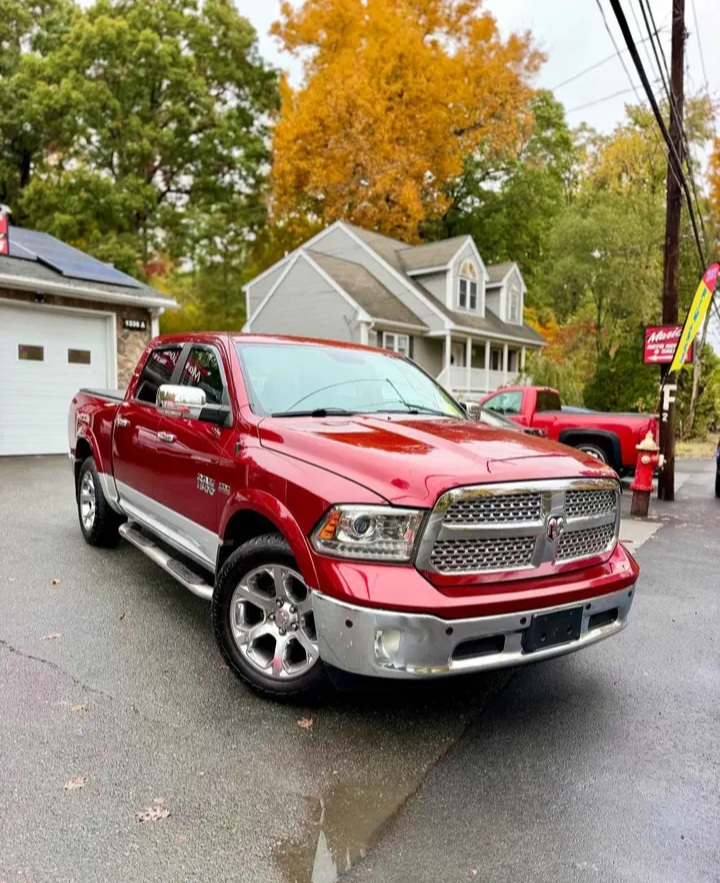 2014 RAM 1500 LARAMIE - LUXURY TRUCK AT AN UNBEATABLE PRICE! - Cars in Nashua - Image 3 of 10