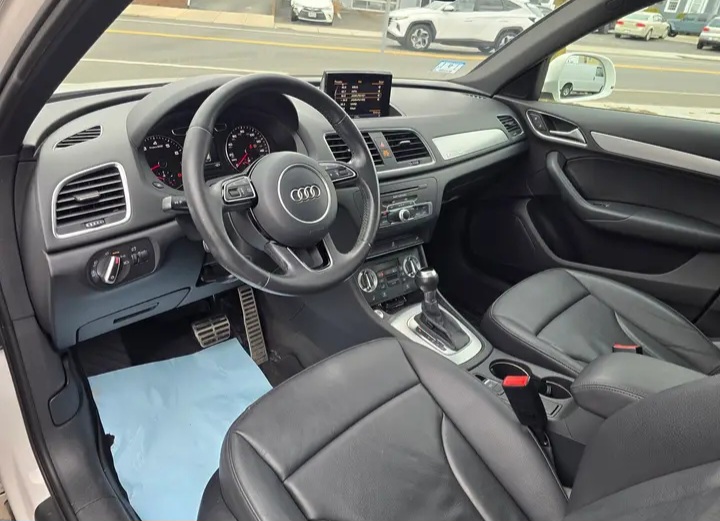 2015 Audi Q3 2.0T QUATTRO car For Sale in Boston - Cars in Boston - รูปภาพ 6 of 8