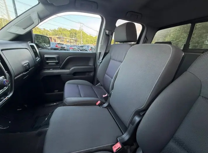 2015 Chevrolet Silverado 1500 Double Cab LT Pickup 4D 6 1/2 ft - Cars in Stoughton - Image 8 of 9