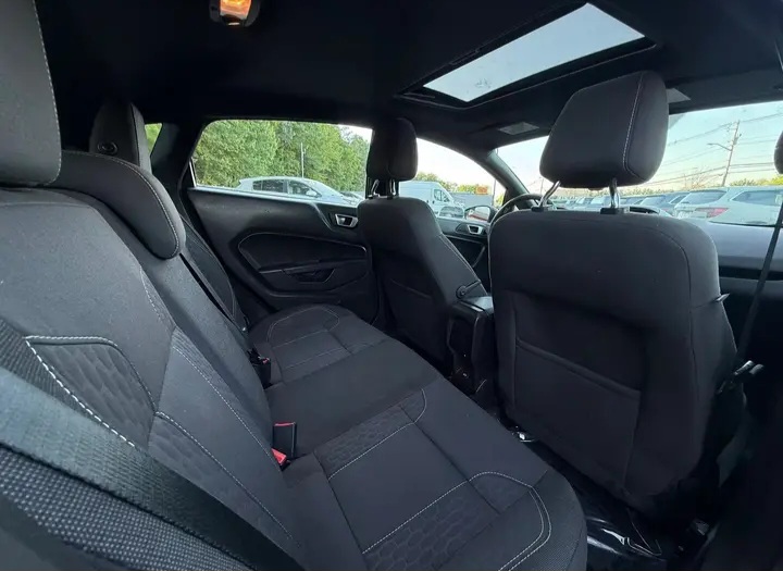 2016 Ford Fiesta ST Hatchback 4D - Cars in Stoughton - รูปภาพ 7 of 8