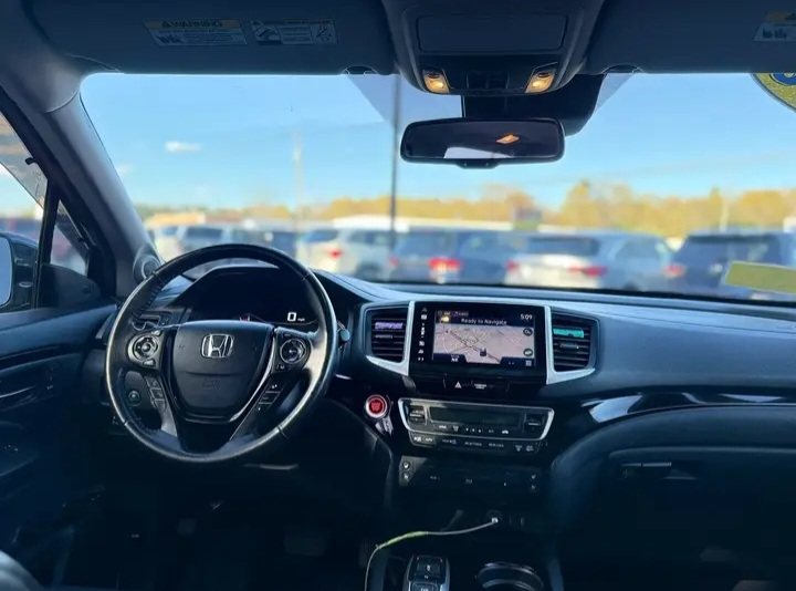 2016 Honda Pilot Elite Sport Utility 4D - Cars in Stoughton - 图像 5 of 8