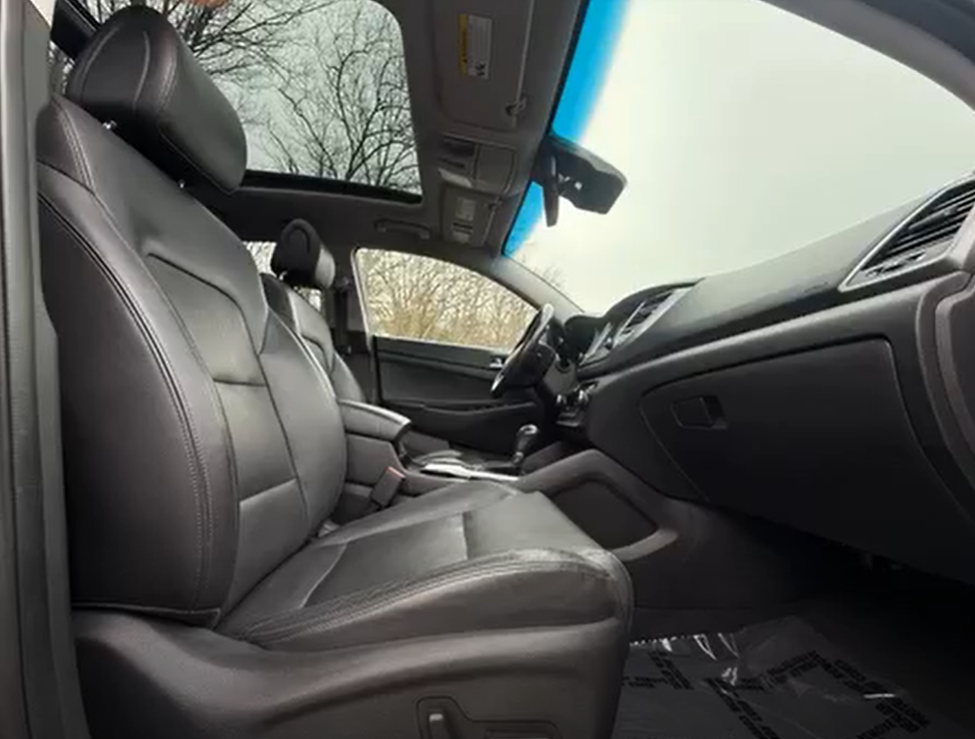 🚙 2016 HYUNDAI TUCSON Limited Sport Utility 4D - Cars in Stoughton - รูปภาพ 5 of 8