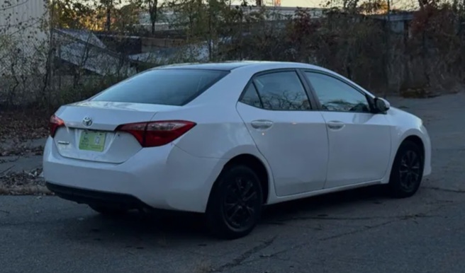 2017 TOYOTA COROLLA L FOR SALE IN WORCESTER - Cars in Worcester - 图像 7 of 9