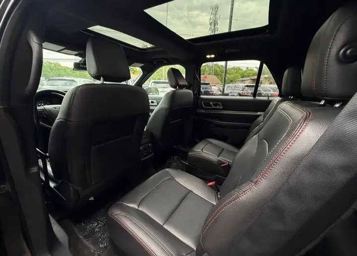 🚙 2018 Ford Explorer Sport SUV 4D - Cars in Stoughton - รูปภาพ 4 of 5