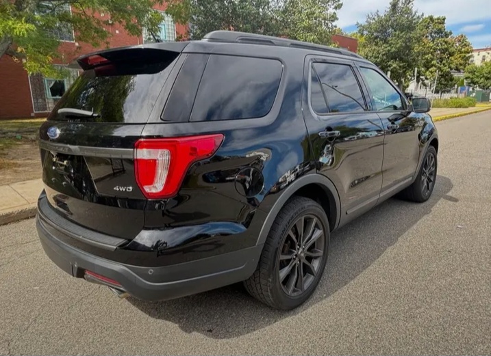 2018 FORD EXPLORER XLT AWD FOR SALE IN LYNN,MA - Cars in Lynn - 图像 4 of 10