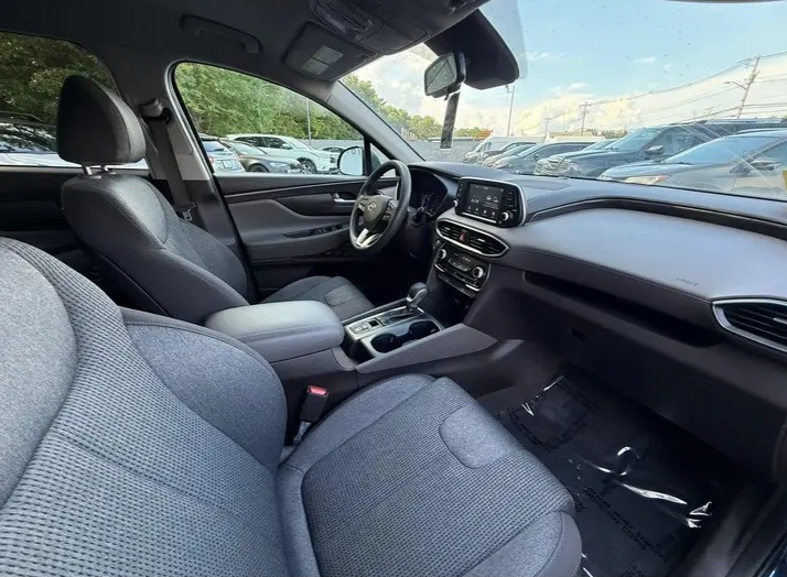 2019 **Hyundai Santa Fe SEL Sport Utility 4D** - Cars in Stoughton - Image 8 of 8
