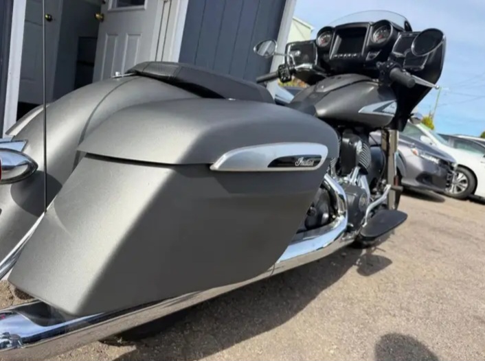 2020 indian chieftain (smoke) for sale in Framingham - Motorcycles in Framingham - Image 4 of 8
