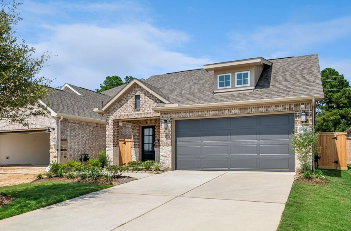 HUGE PRICE REDUCTION – Move-In Ready! 🏡🔥 New construction home in Tomball