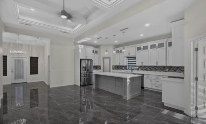 4B 2.5B House for sale in McAllen, TX - Houses in McAllen - Image 3 of 10
