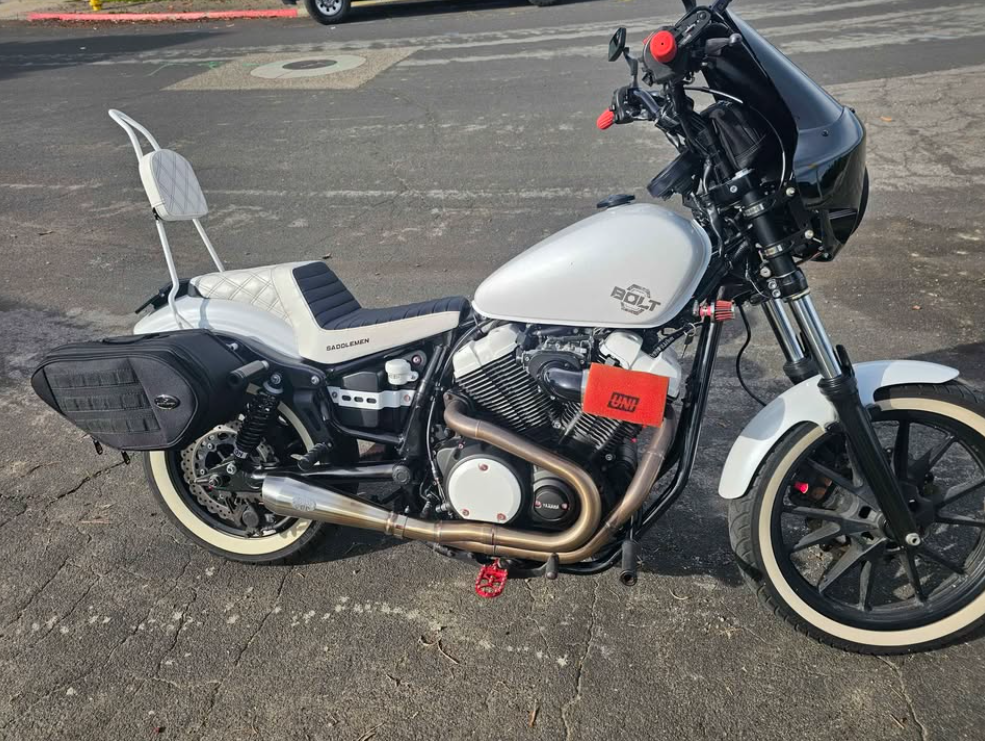 2014 Yamaha bolt 950 15.7k miles SINGLE OWNER — Motorcycles