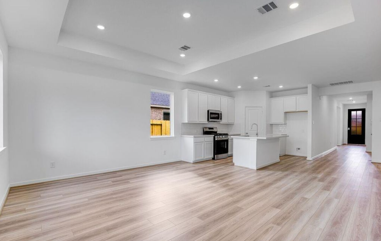 JUST REDUCED – Move-In Ready! 🏡✨ Taylor Morrison home in Tomball, Texas