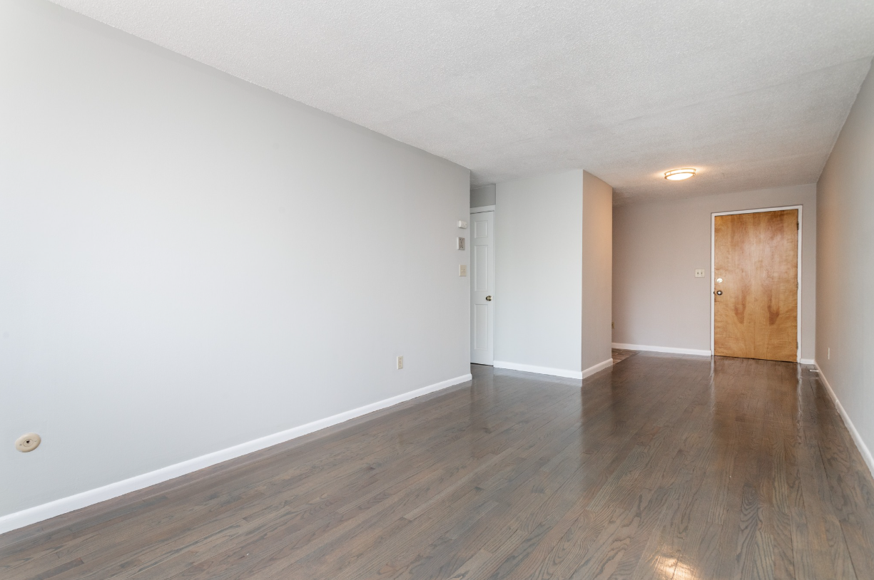 Sweet apartment Newly Renovated in Somerville NO Broker Fee