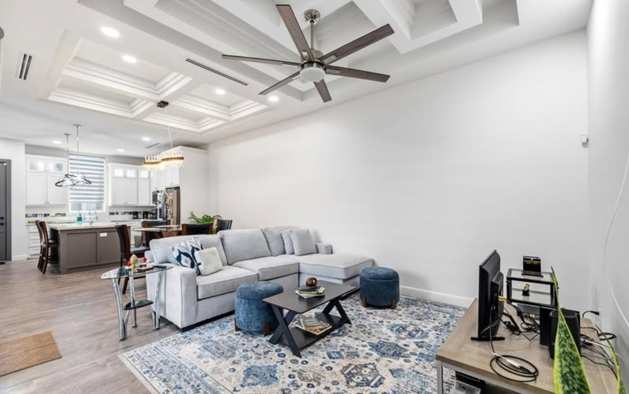 amazing townhouse for sale in houston