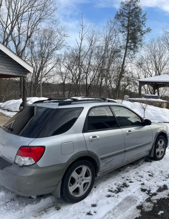 2004 Subaru outback wagon 4D