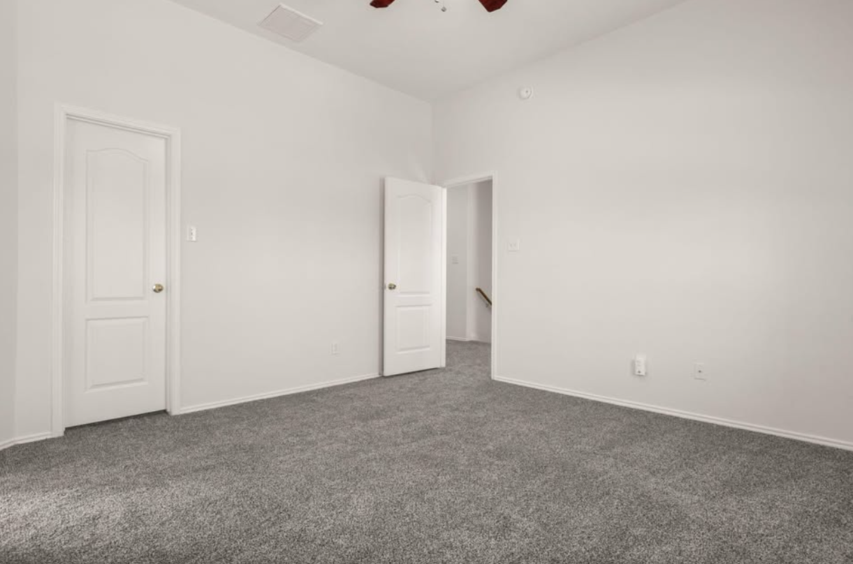 Sweet home for sale in a quiet street, Houston