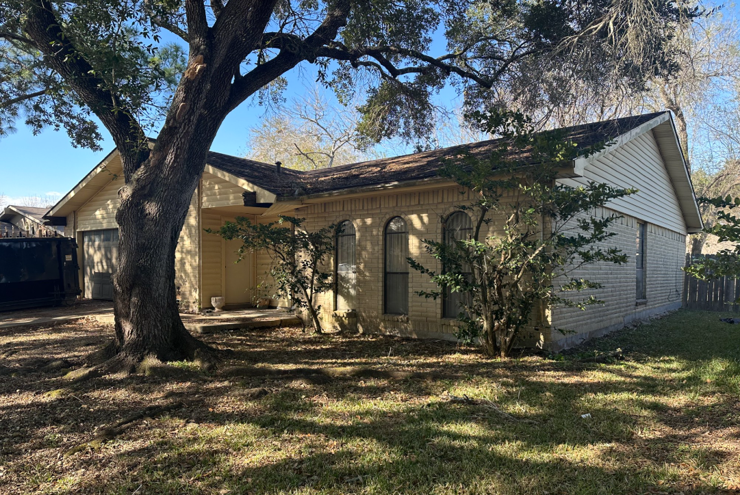 OFF-MARKET FLIP/RENTAL DEAL IN QUAIL VALLEY EAST! FORT BEND ISD!