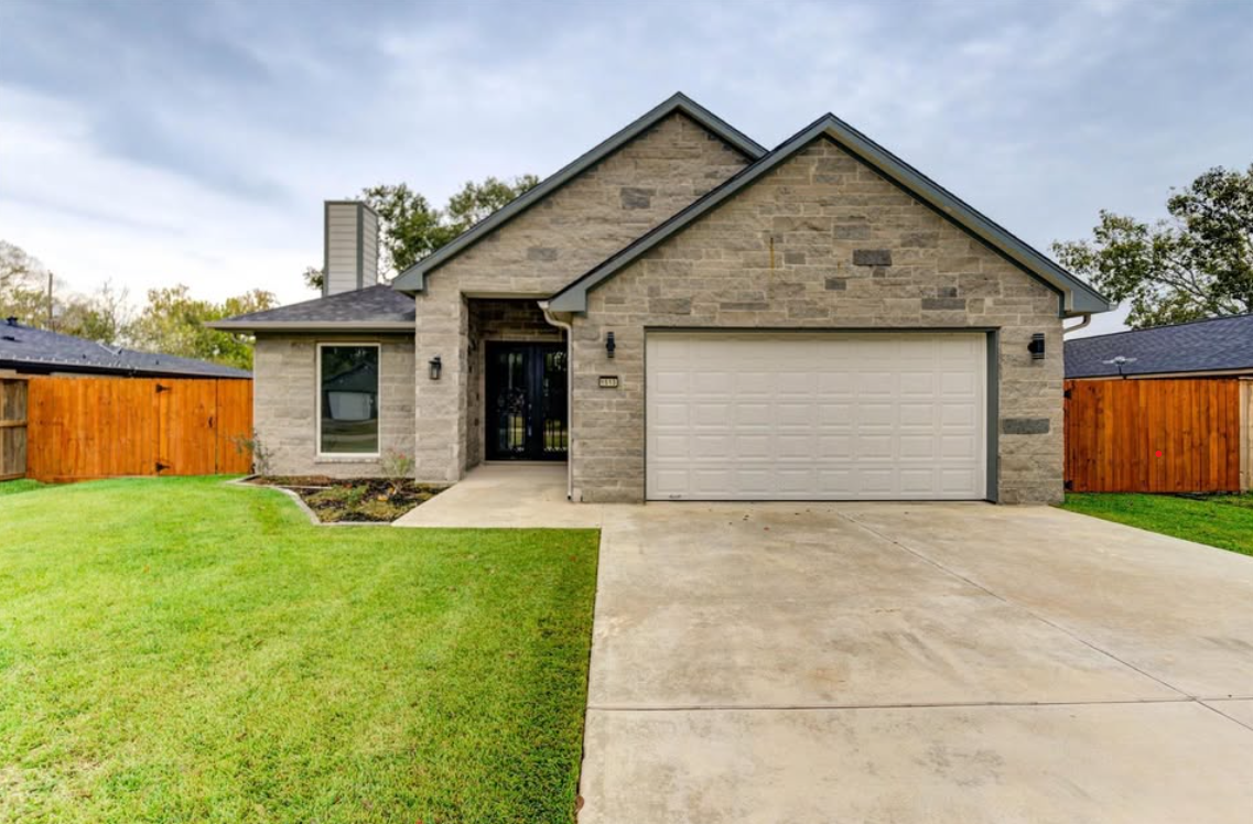 🏡 For Rent in League City – Clear Creek ISD!