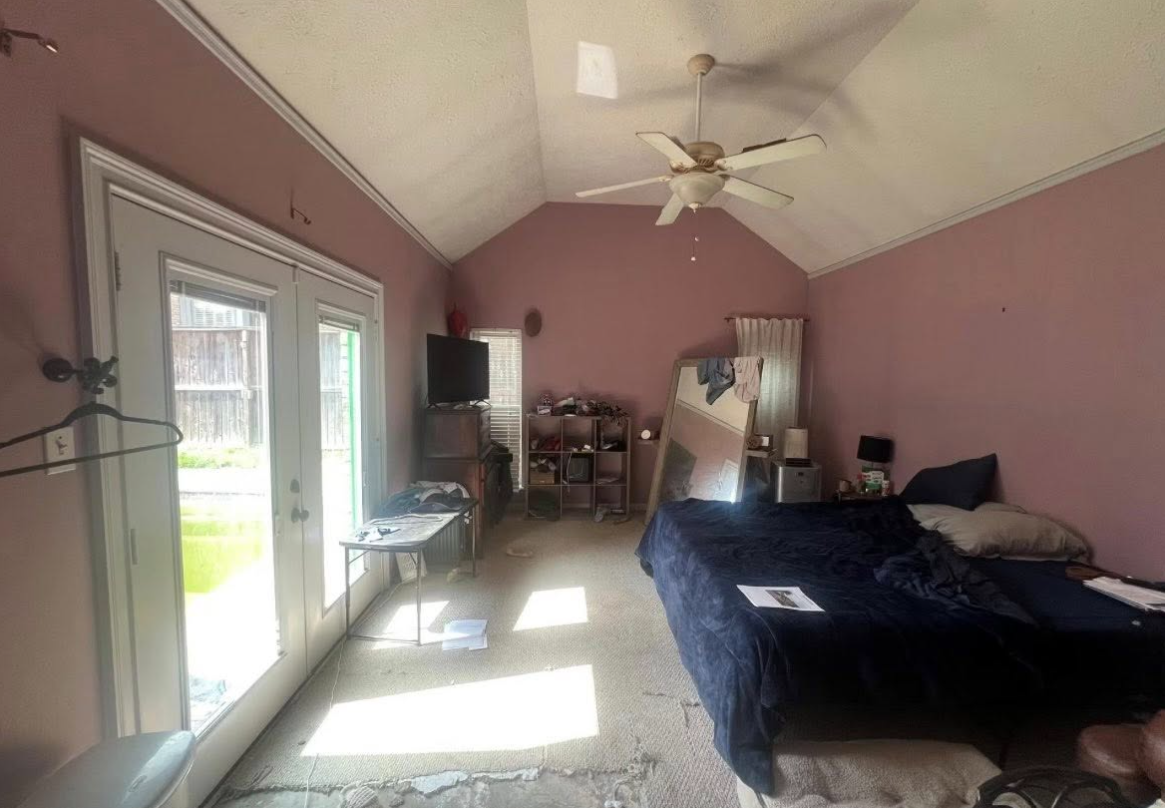 A prime investor opportunity located just north of Briar Forest Dr (77077)