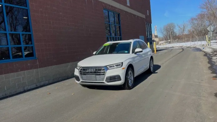 Audi Q5 2018 for sale in Lawrence