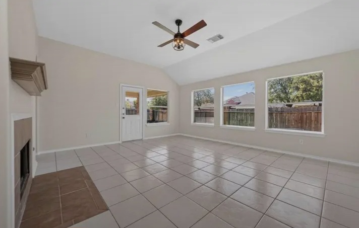 Beautiful 4 Bedroom 2 Bath Home for sale in Humble, TX - Houses in Humble - Image 4 of 10