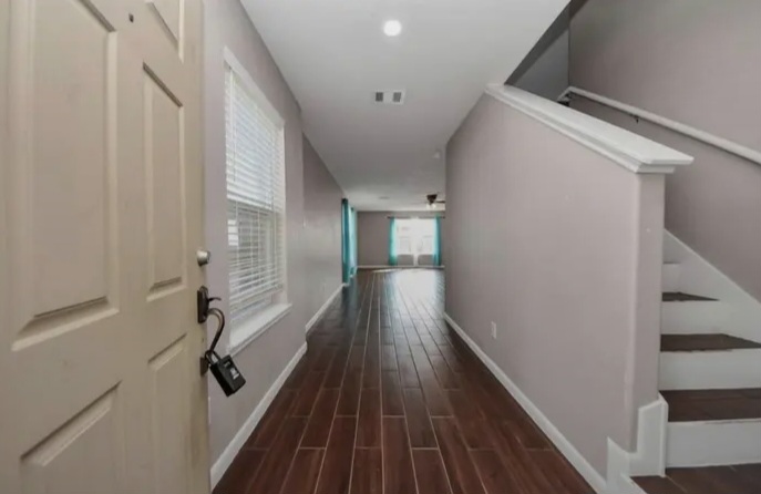 Beautiful 4 Bedroom 2.5 Bath Home Located in Deerbrook Estates - Houses in Humble - รูปภาพ 9 of 10