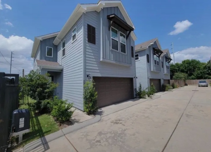 Beautifully designed home built in 2025 for rent in Houston — Houses