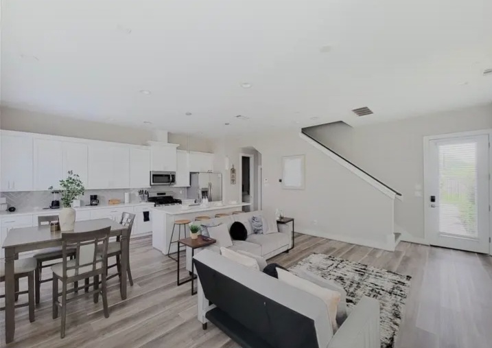 Beautifully designed home built in 2025 for rent - Houses in Houston - 图像 3 of 10