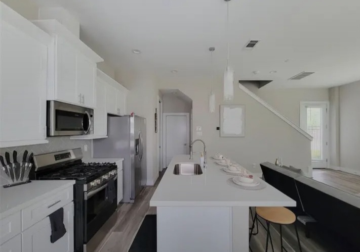 Beautifully designed home built in 2025 for rent - Houses in Houston - 图像 5 of 10