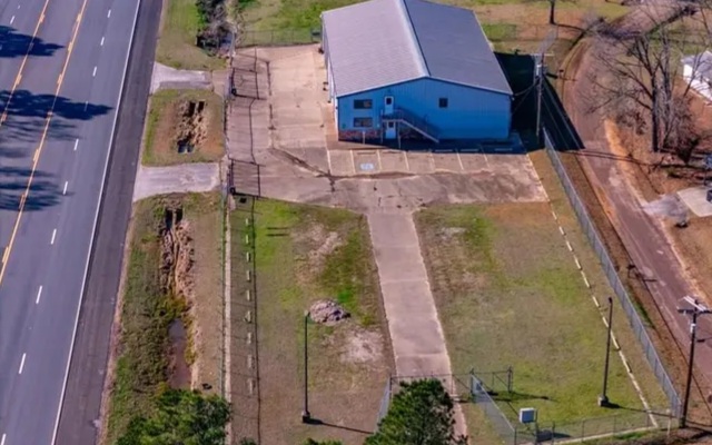 🏢 COMMERCIAL / INDUSTRIAL OPPORTUNITY IN EAST TEXAS! — Commercial