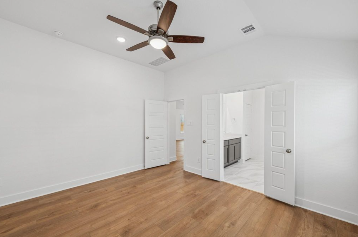 HUGE PRICE REDUCTION – Move-In Ready! 🏡🔥 New construction home in Tomball