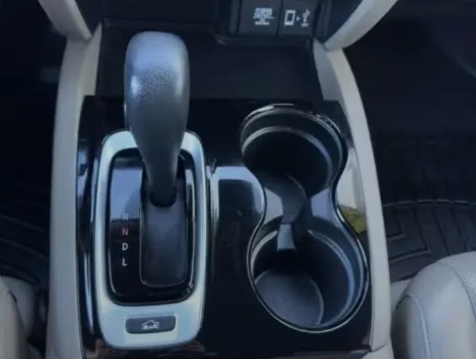 For Sale 2017 Honda Ridgeline RTL-E AWD/4WD! - Cars in Acton - Image 6 of 7