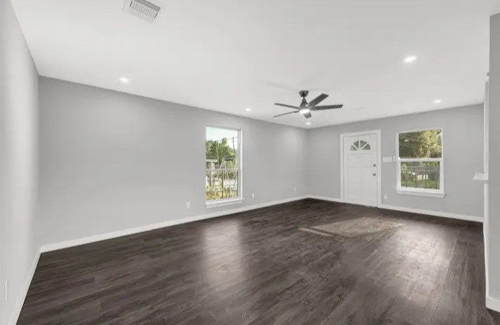 Fully remodeled Fifth Ward home 3B2B for sale in houston - Houses in Houston - รูปภาพ 4 of 10