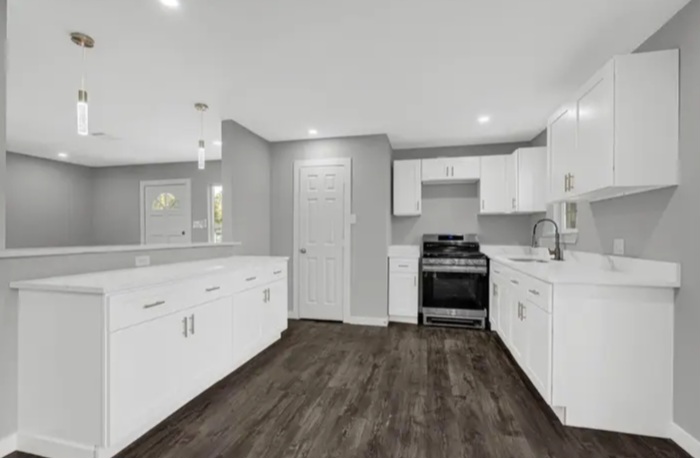 Fully remodeled Fifth Ward home 3B2B for sale in houston - Houses in Houston - รูปภาพ 5 of 10