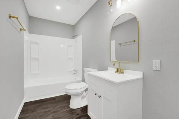 Fully remodeled Fifth Ward home 3B2B for sale in houston - Houses in Houston - รูปภาพ 6 of 10