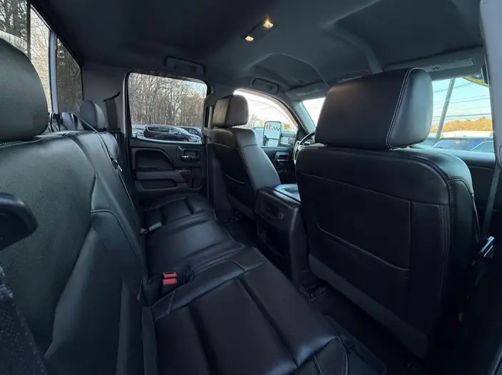 GMC Sierra 1500 Double Cab SLT Pickup For sale - Cars in Stoughton - Image 9 of 10