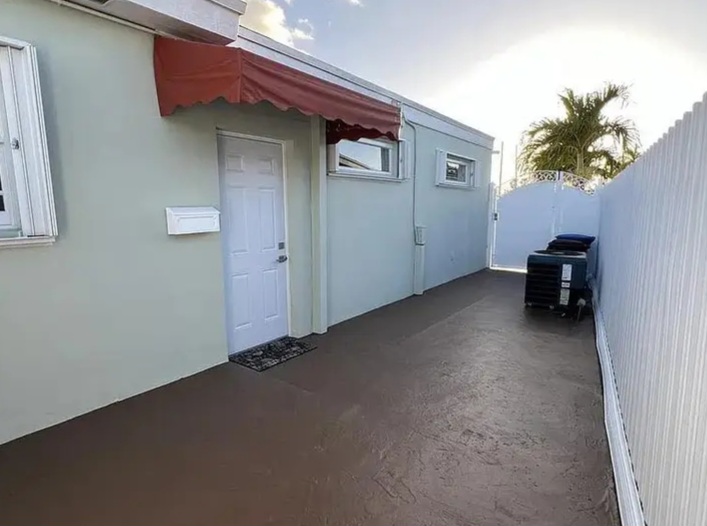 House for rent 1bedroom 1bathroom in Miami — Houses