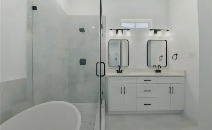 House For Rent or Sale in Houston - Houses in Houston - Image 7 of 9