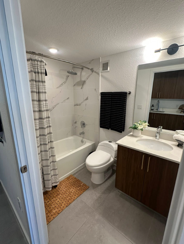 Studio en Hialeah disponible ahora