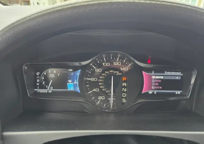 Lincoln MKX AWD for sale in beverly - Cars in Beverly - Image 7 of 8