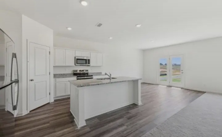 🎉New Construction in BROOKSHIRE!! (Near Katy) - Houses in Katy - Image 3 of 8