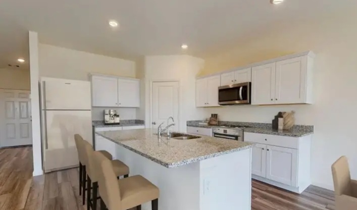 🎉New Construction in BROOKSHIRE!! (Near Katy) - Houses in Katy - Image 5 of 8