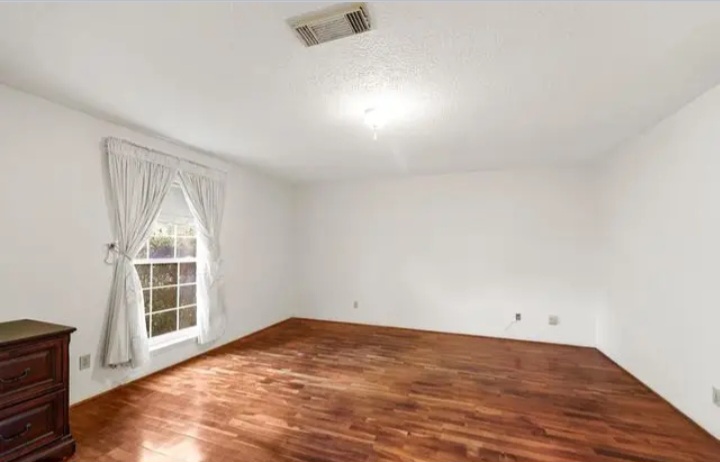 NEW INVESTMENT OPPORTUNITY IN KATY - Houses in Katy - Imagen 6 of 9