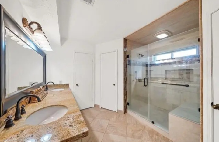 NEW INVESTMENT OPPORTUNITY IN KATY - Houses in Katy - Imagen 7 of 9